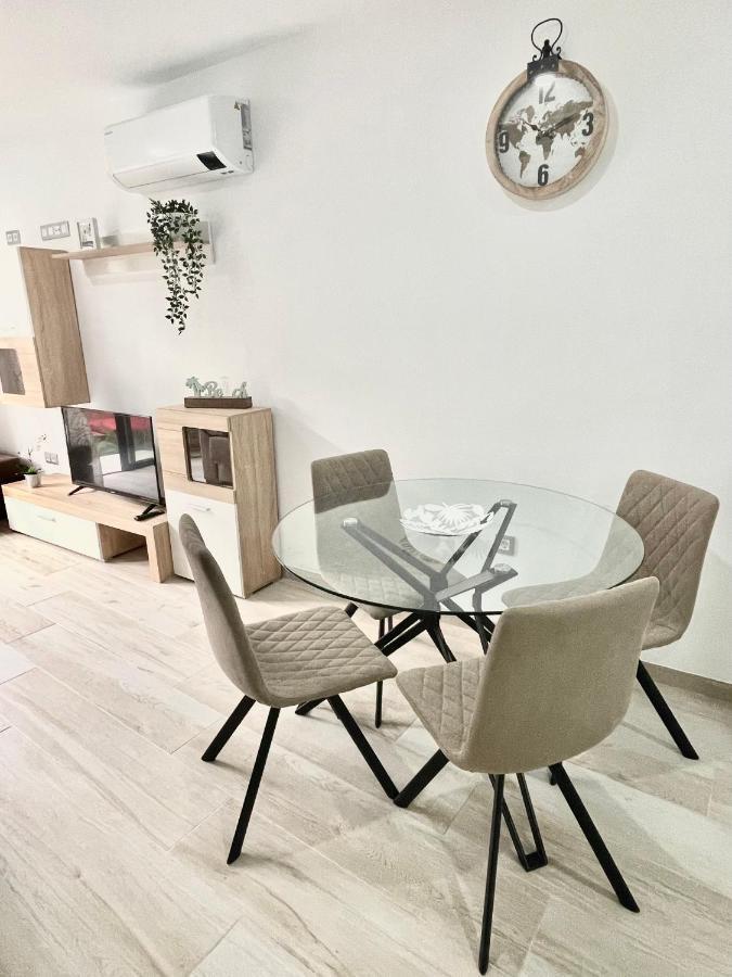 Island Suites Arona  Exteriör bild